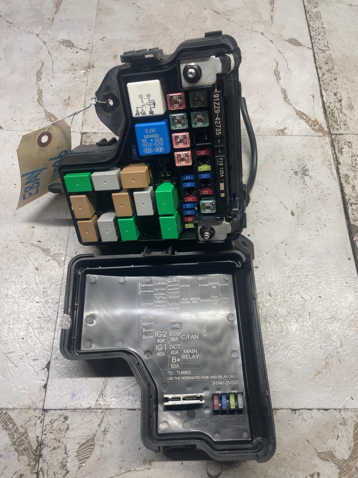 2015-2017 HYUNDAI VELOSTER Fusebox Fuse Box Relay OEM Foto 4 de 4