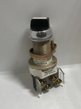 ALLEN BRADLEY 800H-HP2KB6AXXX SELECTOR SWITCH 2 POSITION MAIN 1NO/1NC SER C