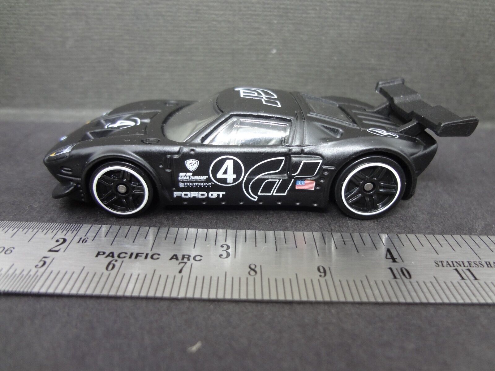 Ford GT – Hot Wheels RE Gran Turismo 1/5 – lordiecasts