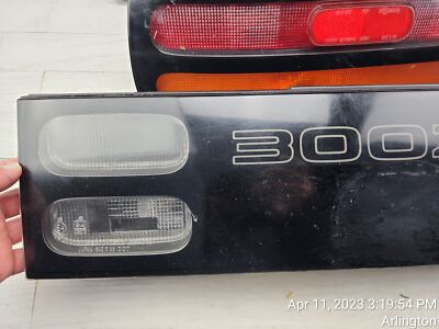 1990-1996 Nissan 300zx Z32 Center Garnish with both Tail