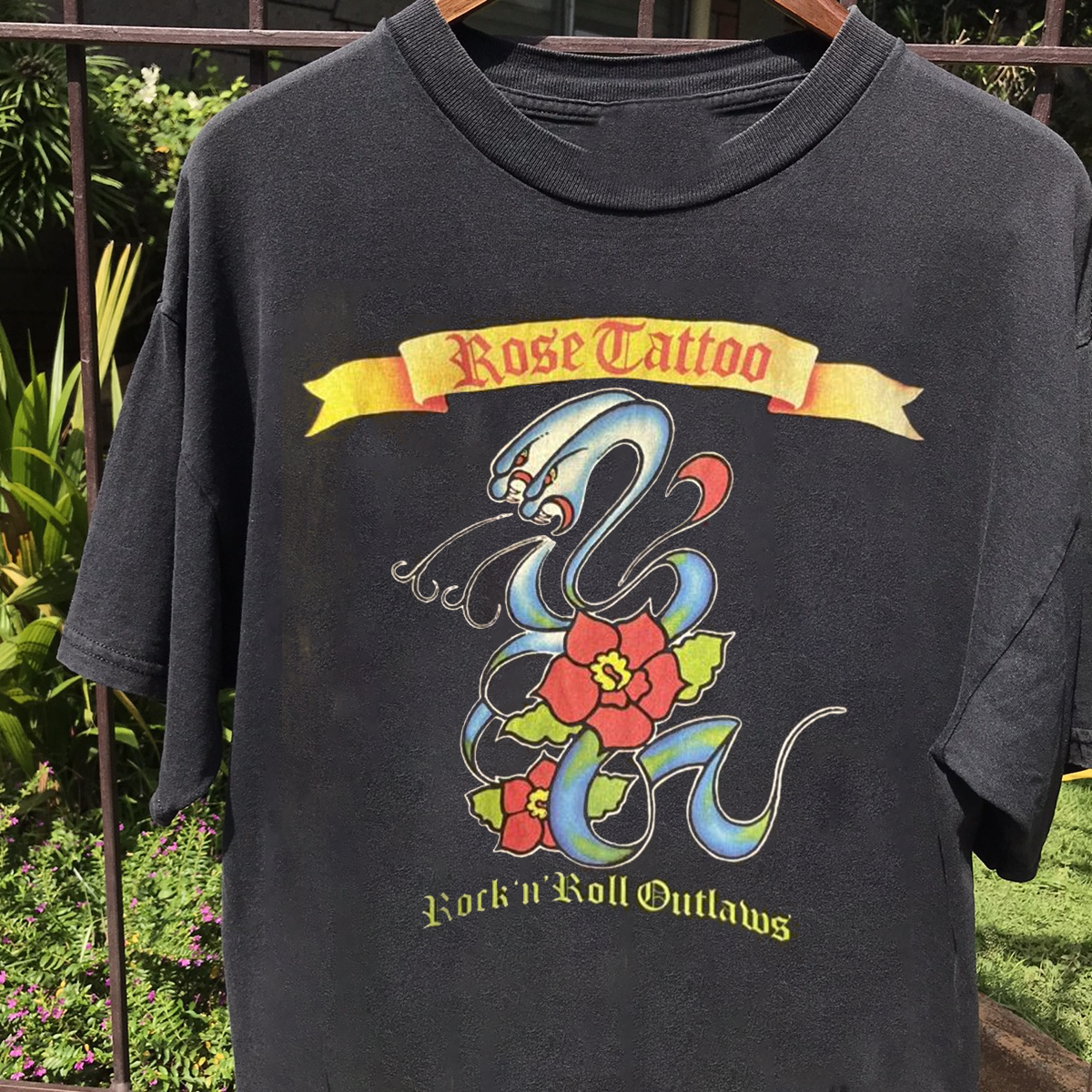 Rose Tattoo rock and roll outlaws Black All Size Gift Fan T-Shirt