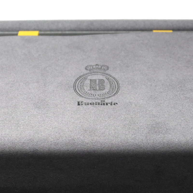 Spark 1:18 Aston Martin F1 Abu Dhabi GP 2022 Last Race Sebastian Vettel Figure - Bild 3 von 4