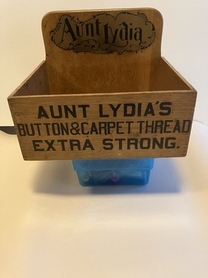 Vintage Aunt Lydia's Button & Carpet Thread Advertising Wood Store Display Box