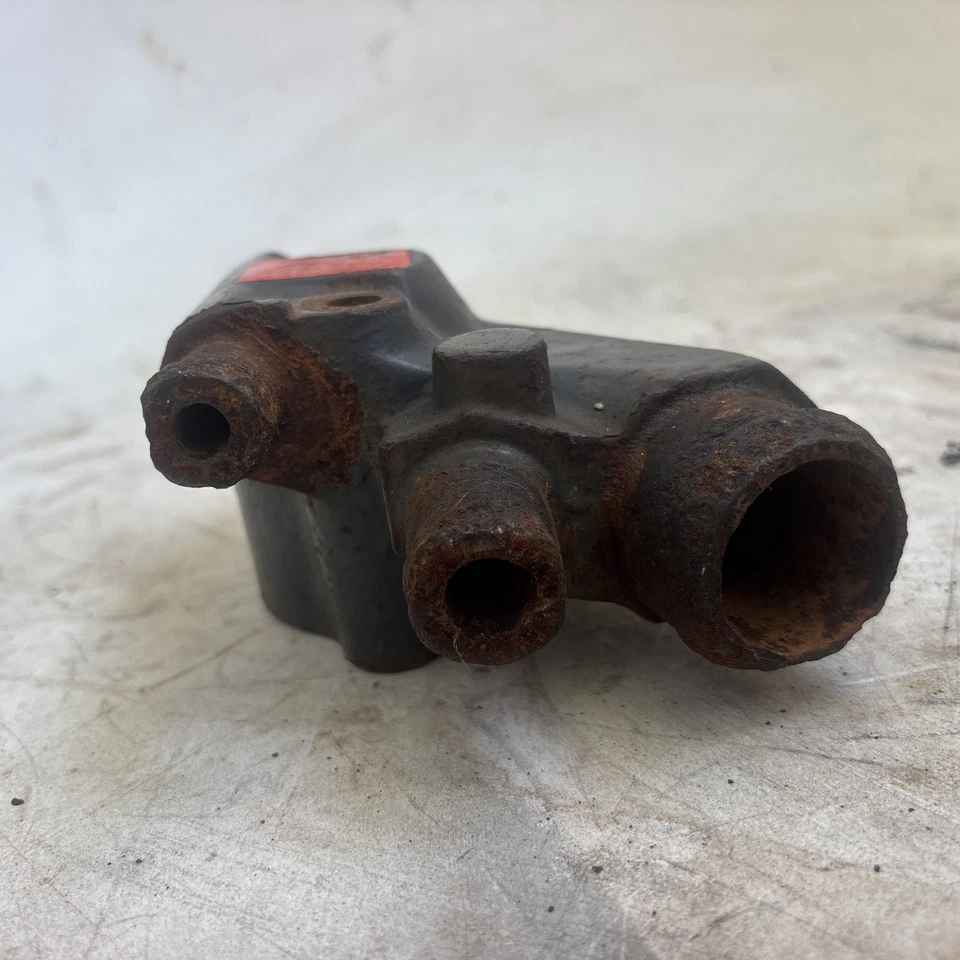 Volvo Omc 915941 Thermostat Housing V6 V8 - Image 2 of 4