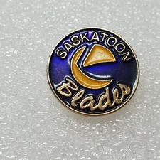Saskatoon Blades Hockey Team Pinback Button Enamel Metal Stevens-Regal Canada
