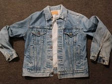 Vintage 80s Levi's 70506-0216 Denim Trucker Jacket Men's 40 USA Made Distressed