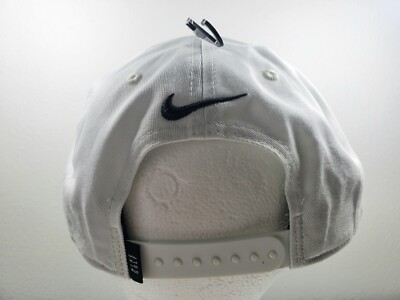 NEW Nike True AeroBill Retro72 Snapback Golf Hat Cap White