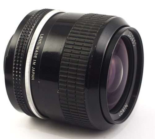 OBIETTIVO NIKON NIKKOR F/2 28 mm EXC+++, OTTICA IN PERFETTE CONDIZIONI DI MANUTENZIONE - Foto 2 di 9