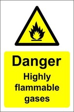  Danger highly flammable gases Safety sign 