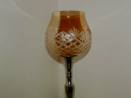 TEA LIGHT HOLDER gold glass goblet on tall metal stem (bdrm) - Picture 3 of 7