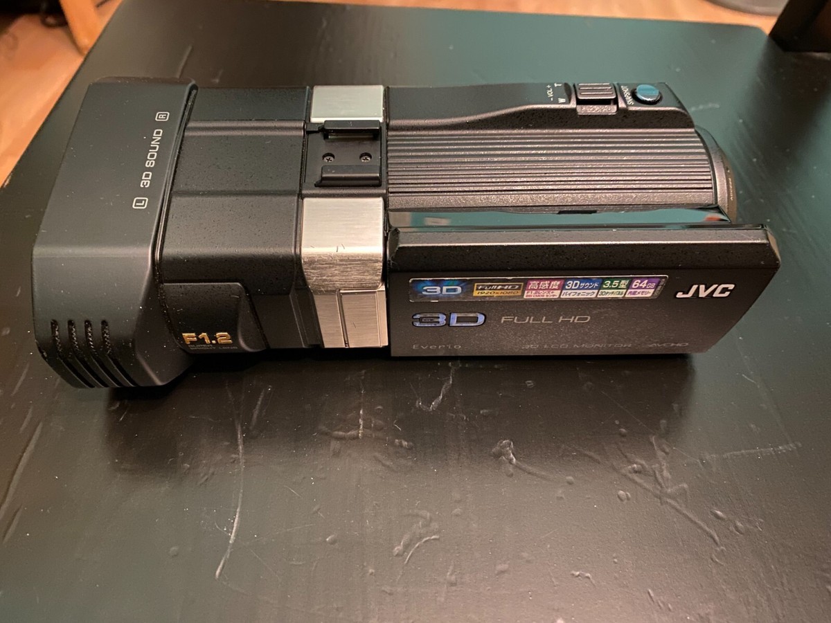 JVC GS-TD1 3D FULL HD ビデオカメラ 3Dハイビジョンムービー“Everio（エブリオ）”「GS-TD1」を発売