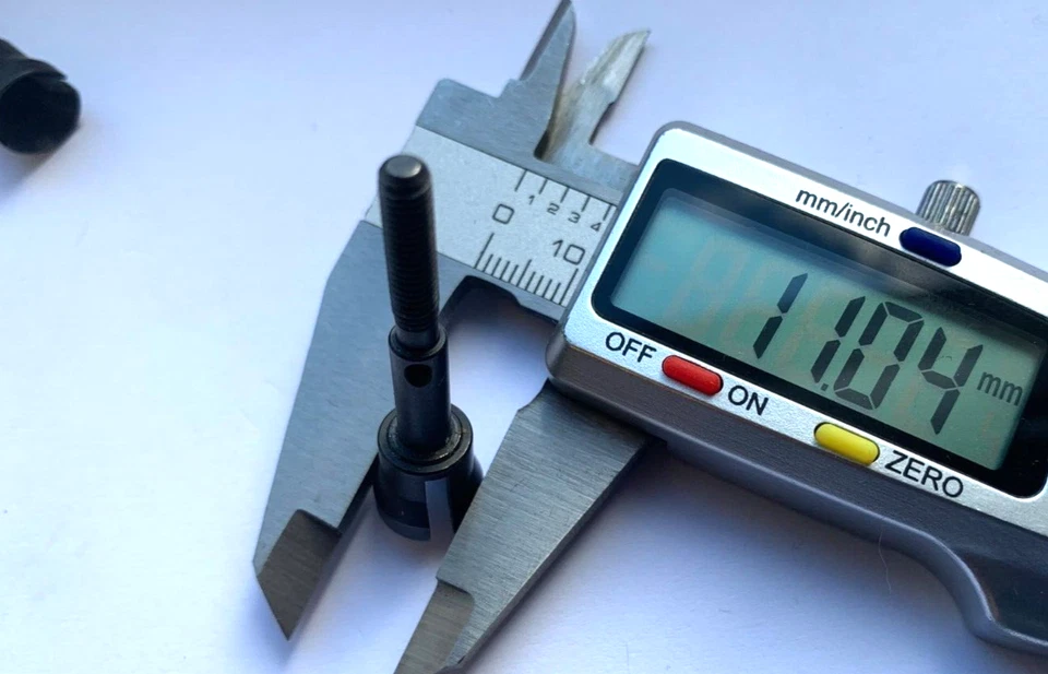 Radachsen aus Stahl für 1:10er RC Cars Länge ca. 44mm (1227-44) - Bild 4 von 4