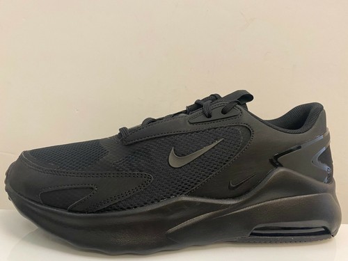 nike max bolt trainers
