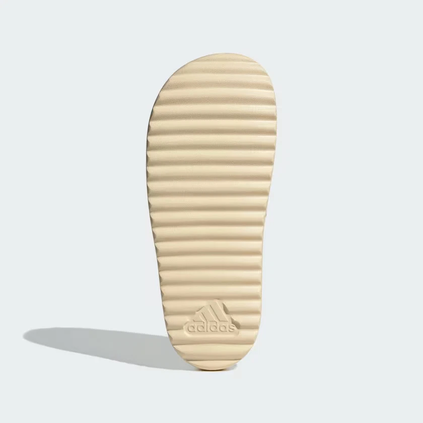 adidas men Adilette Platform Slides - Image 4 of 4
