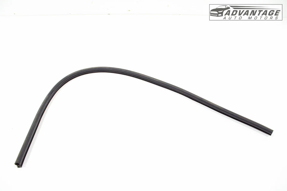 Subaru Crosstrek 2018-23 puerta trasera derecha o izquierda sello de goma OEM Foto 3 de 4