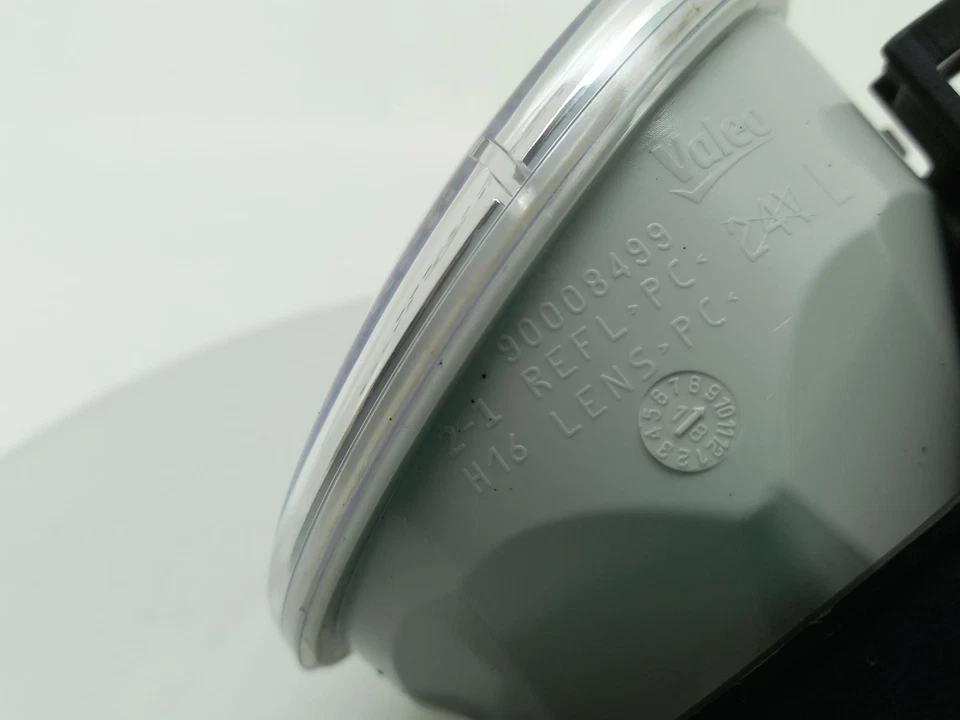 Faro antiniebla Toyota Yaris 2011-2020 5 puertas hatchback   Foto 4 de 4