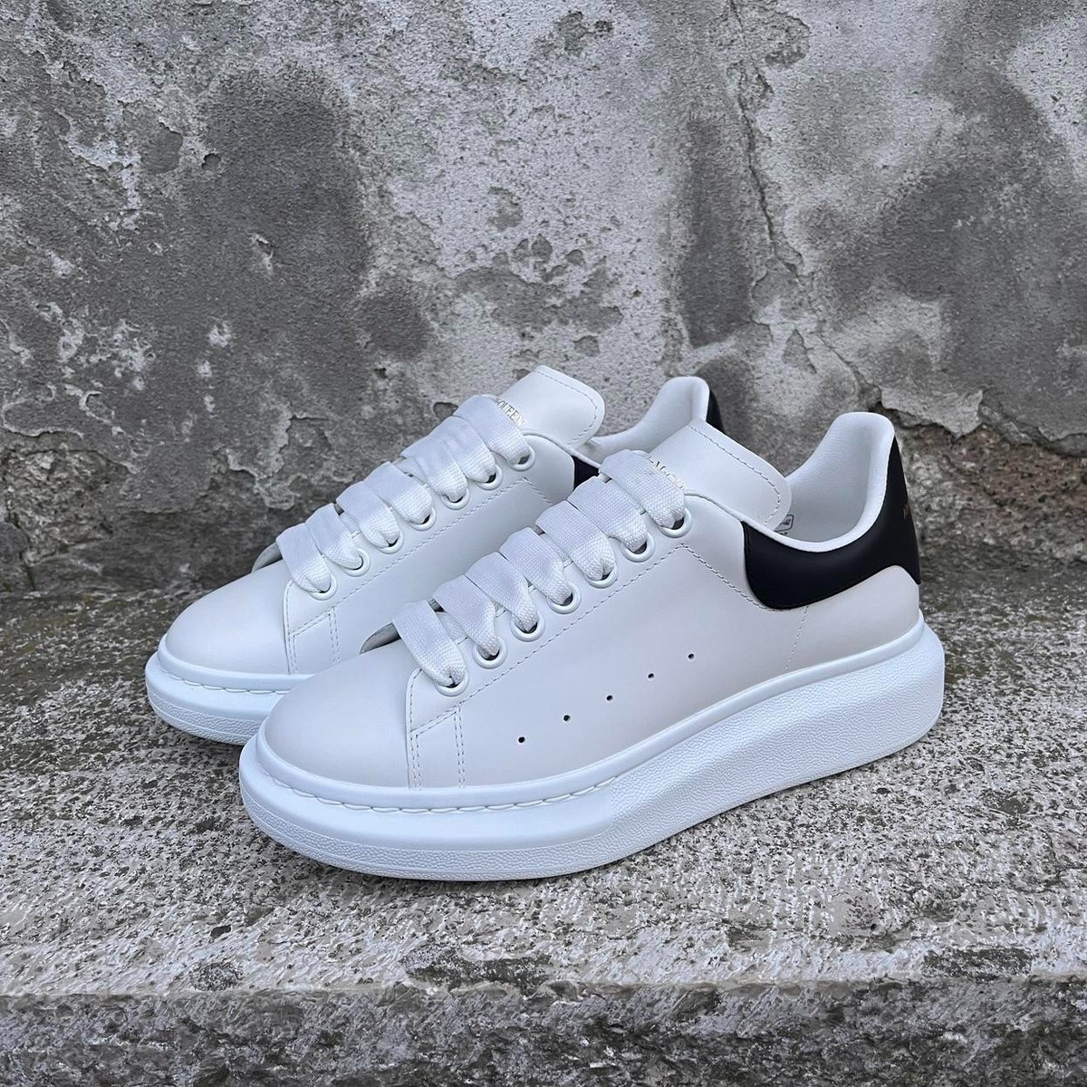 Alexander McQueen Men Shoes Alexander McQueen Sneakers Men Leather Black/Silver | B-Exit  main image 2
