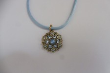 Halskette Anhänger Designer Michal Golan Bluebell Sammlung Kristalle hellblau