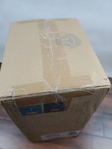 NIB QUOIZEL Mottled Black Outdoor Carriage Lantern Light Wall Mount STNL8407MB - Picture 5 of 6