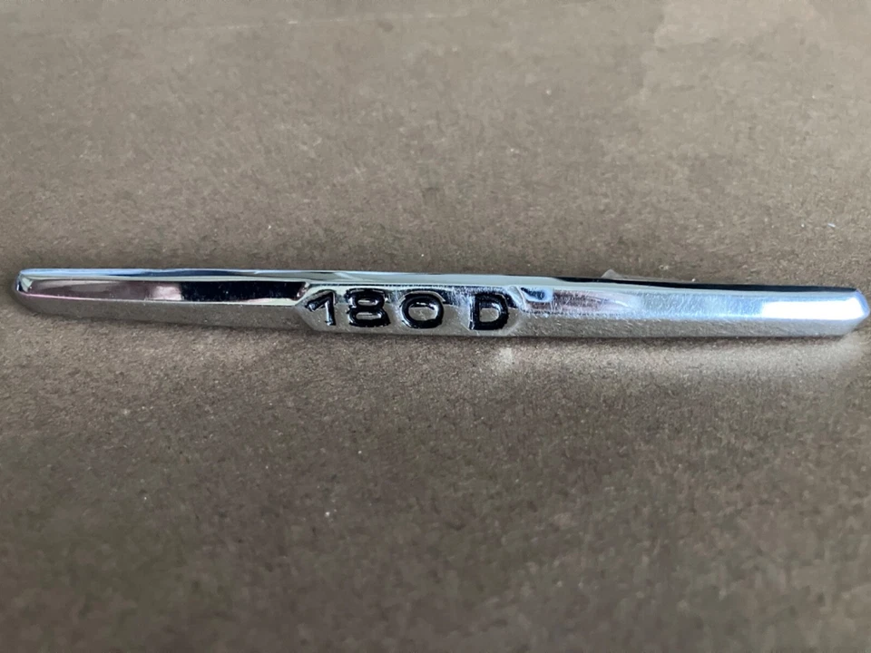 Emblema de placa de cobertura de rádio Mercedes-Benz Ponton 180D W120 101208170114 (1953-1962) - Imagem 2 de 4