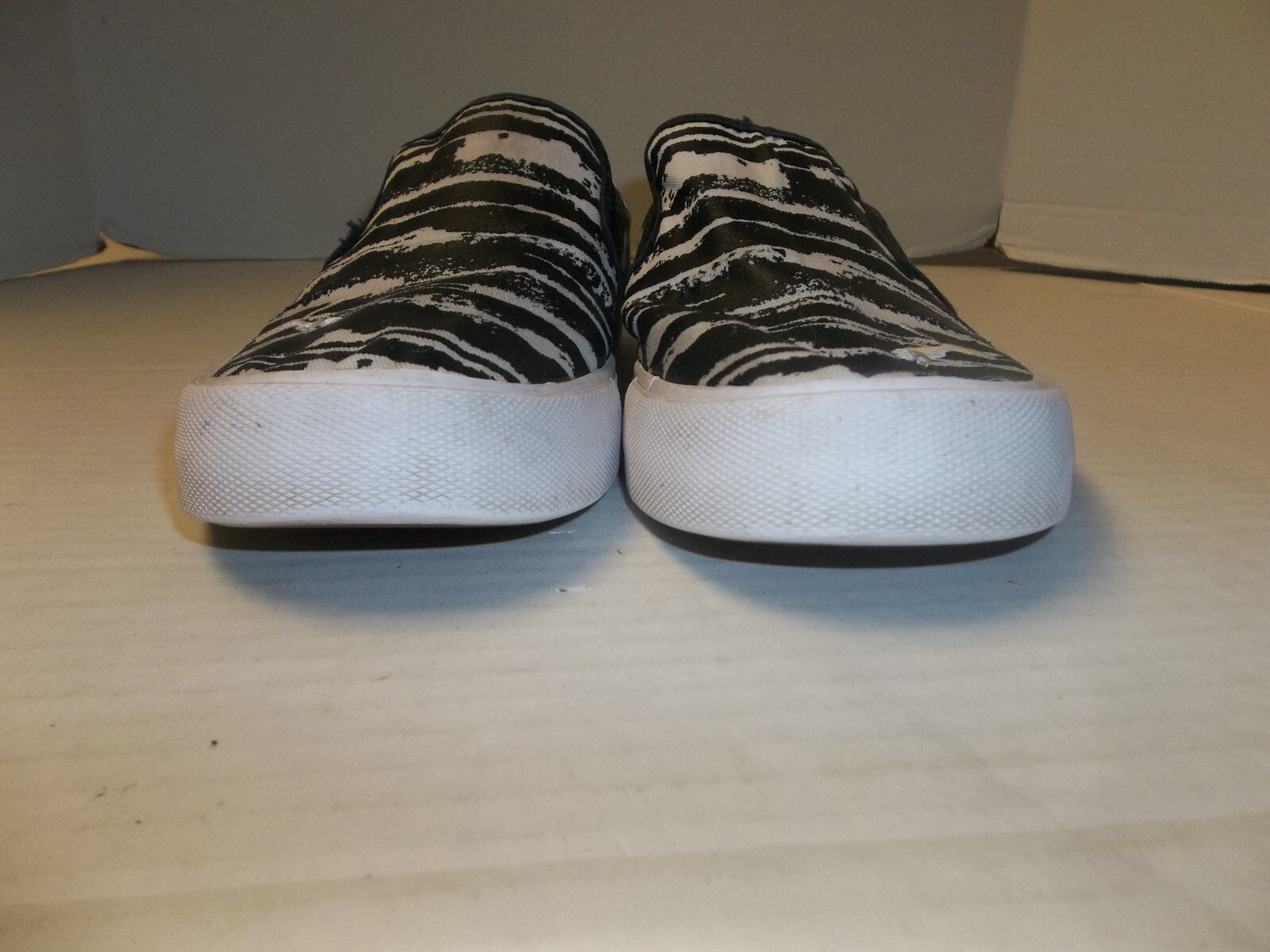 Picture 2 of 6