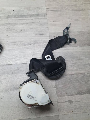 BMW 3 E90 E91 2009 Vorne links Sicherheitsgurt vorne 33059848 TNR14144