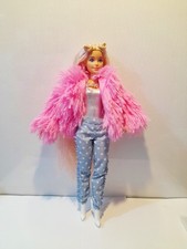 Barbie Doll Barbie Articulated in Fluffy Jacket mattel 2015 Barbie fashion doll