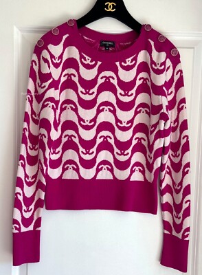 NEW CHANEL 21P CC ECRU FUCHSIA CC LOGO CASHMERE SWEATER 34 | eBay