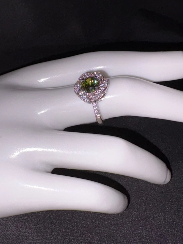 Hermoso anillo piedra natal peridoto FJ talla 8 Foto 2 de 4