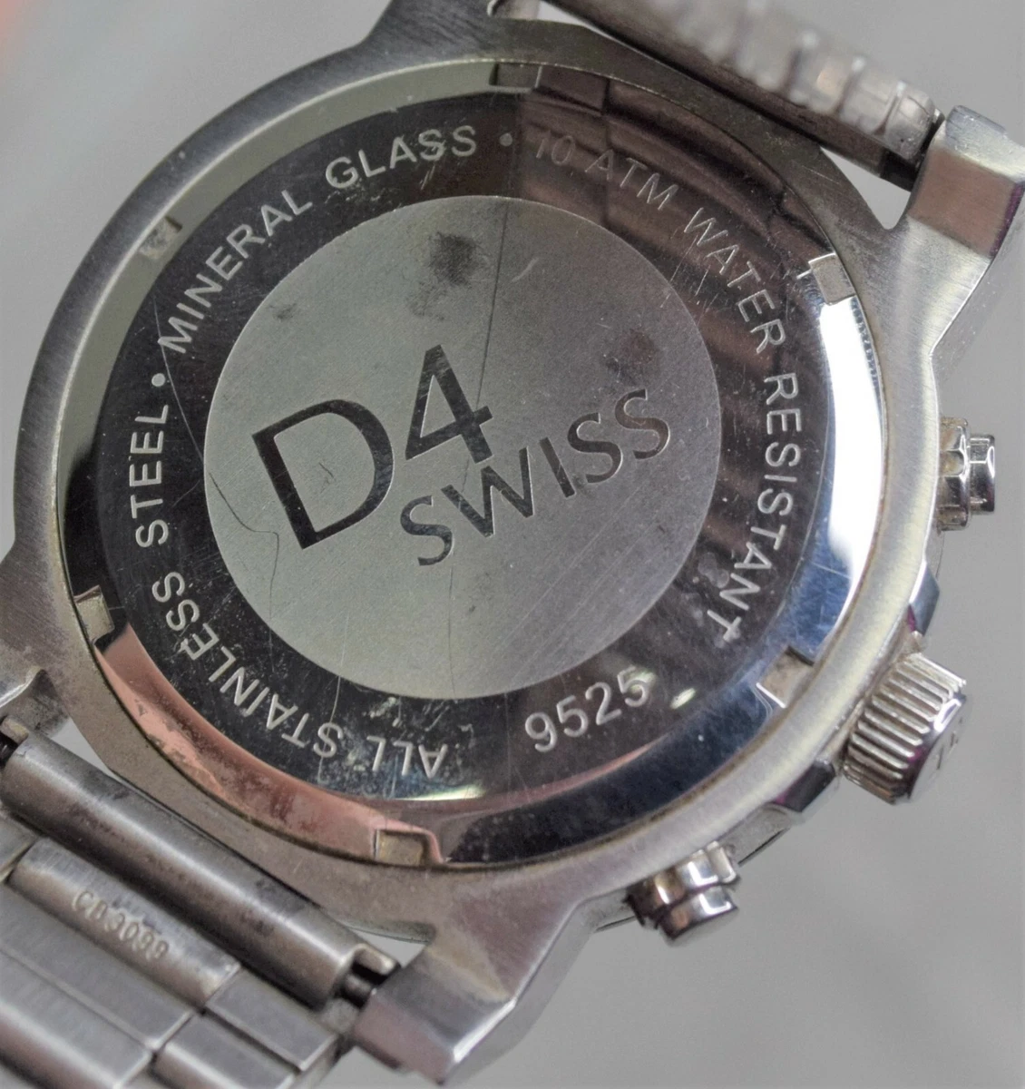 D4 Swiss 9525 10 ATM Water Resistant Mineral Glass Stainless Steel Watch