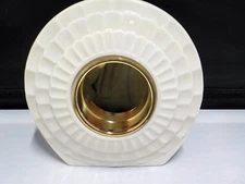 LENOX USA SHELL PATTERN CLOCK HOLDER  NO CLOCK