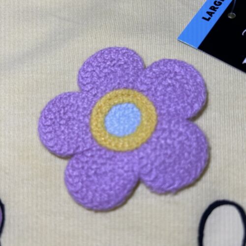 Disney Women’s Winnie The Pooh with Crochet Flowers T-Shirt Size Large NEW! - Picture 4 of 8