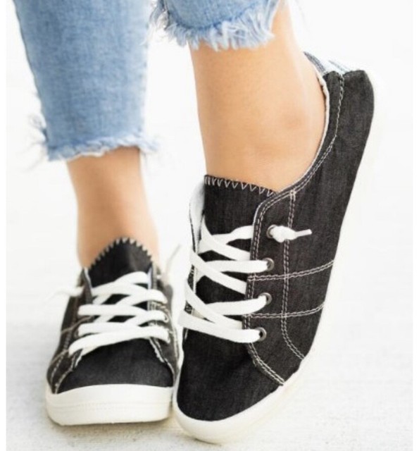 no tie canvas sneakers