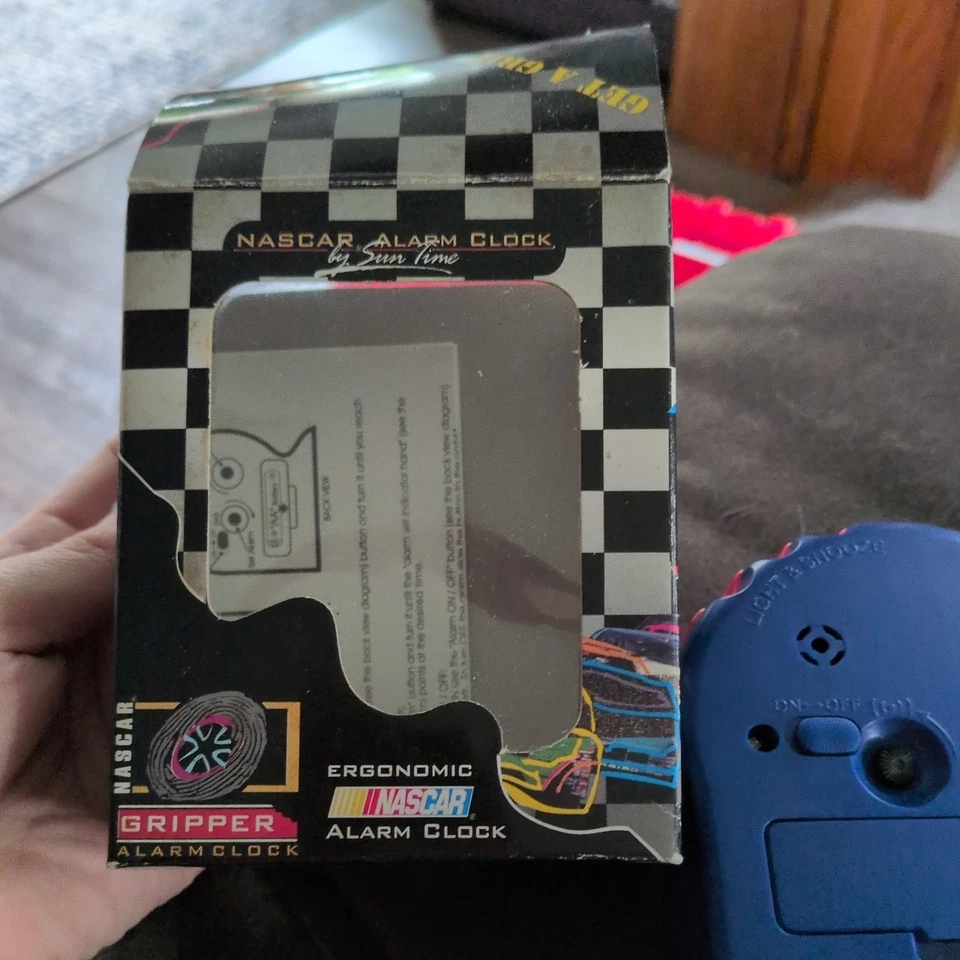 Reloj de Pared Deportivo Nascar Rusty Wallace #2 Sun Time Nuevo En Caja De Colección Foto 3 de 4