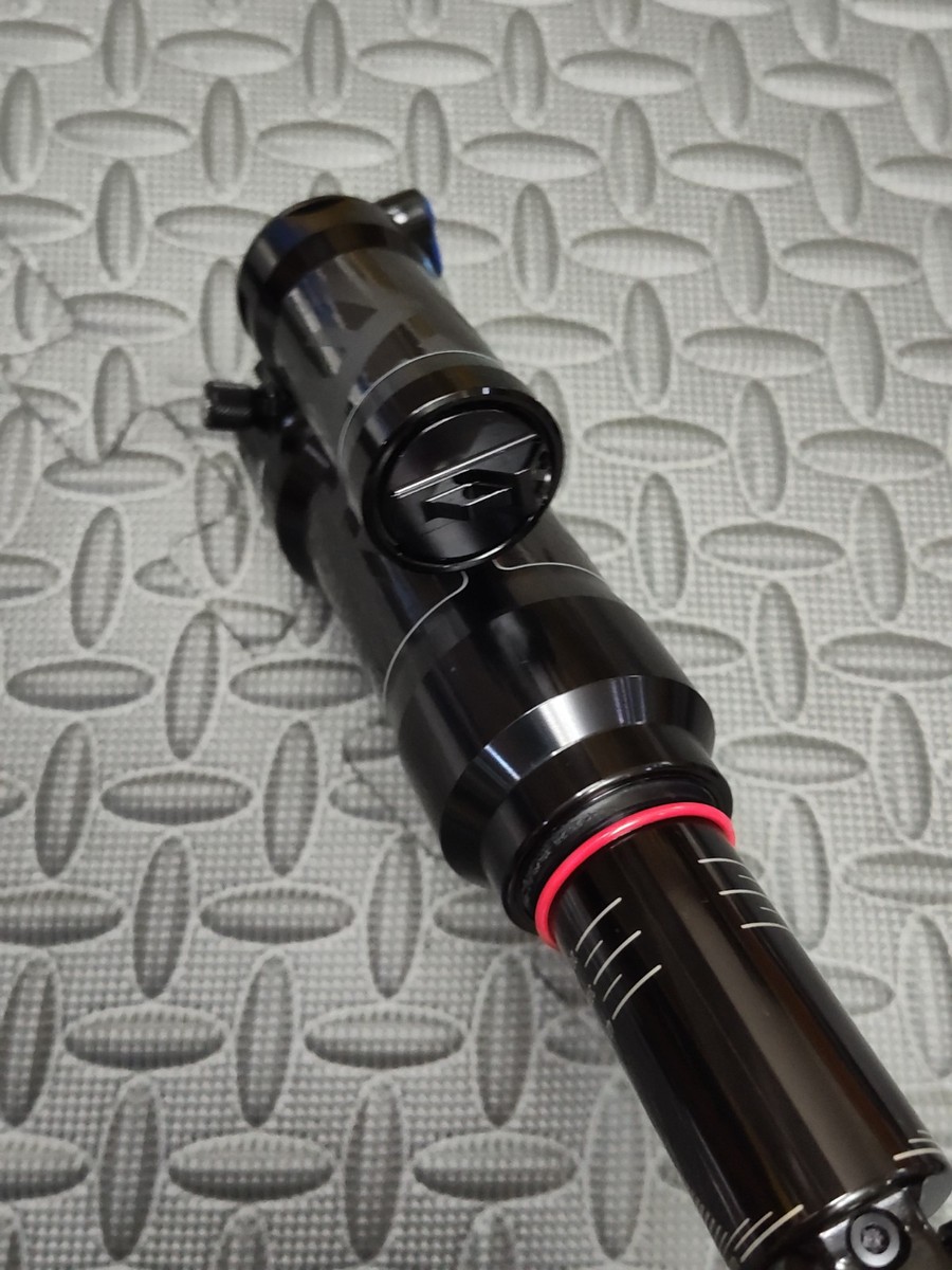 【未使用】Rockshox Deluxe Select+ 210x50mm New RockShox Deluxe Select+ Plus Debon Air Rear Bike Shock