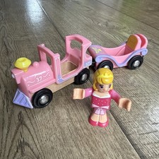 Brio Disney Princess Aurora Train and Carriage / Wagon - Sleeping Beauty