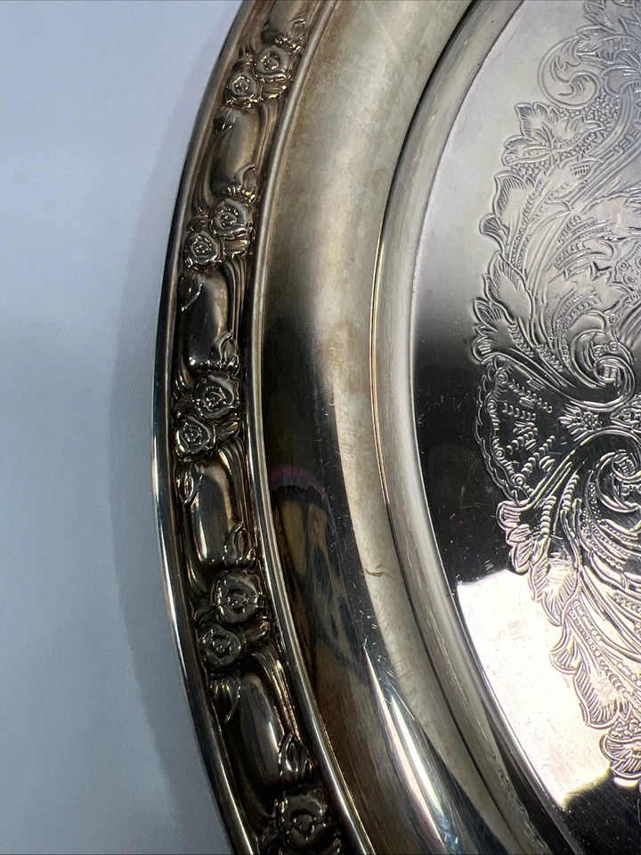 Lote de 2 bandejas plateadas-Oneida redondas y WM Rogers 733 rectangulares de colección para servir Foto 4 de 4