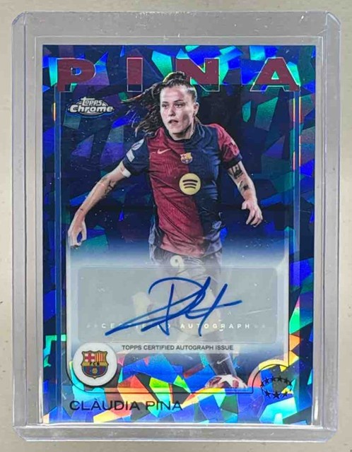 Claudia Pina 2024 Topps UEFA Women's Champions League Chrome Sapphire Auto