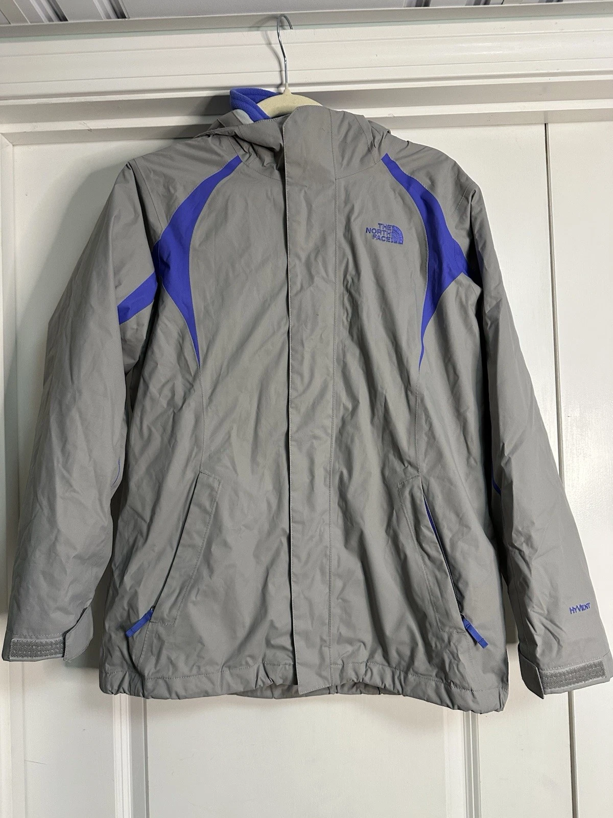 The North Face, Girls 2 In 1 Winter/Snow Jacket, Gray & Blue/Purple, Size XL