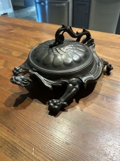 ANTIQUE USA PRIMITIVE BRADLEY HUBBARD CAST IRON TURTLE DRAGON TOBACCO SPITTOON