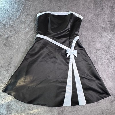 whote dress Sierra Sweetheart Maxi Dress