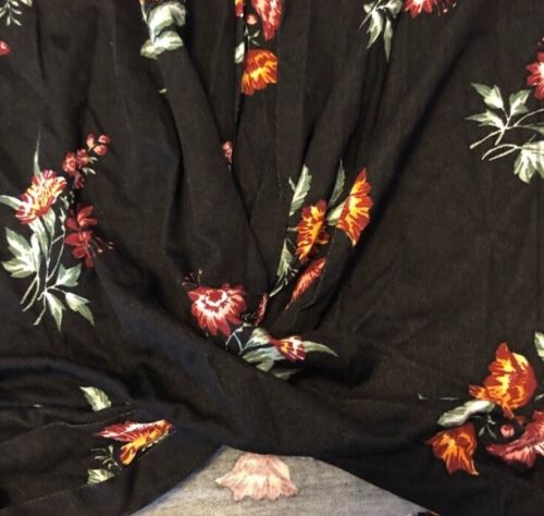 American Rag Juniors Black Floral Twisted Knot Front T Shirt Top Sz XL - Picture 4 of 7