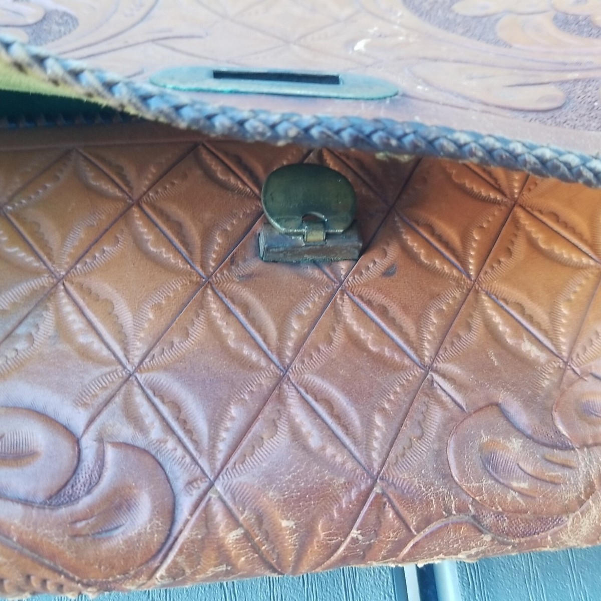 Vintage Hand Tooled Leather Hand Bag (Missing Strap) 14