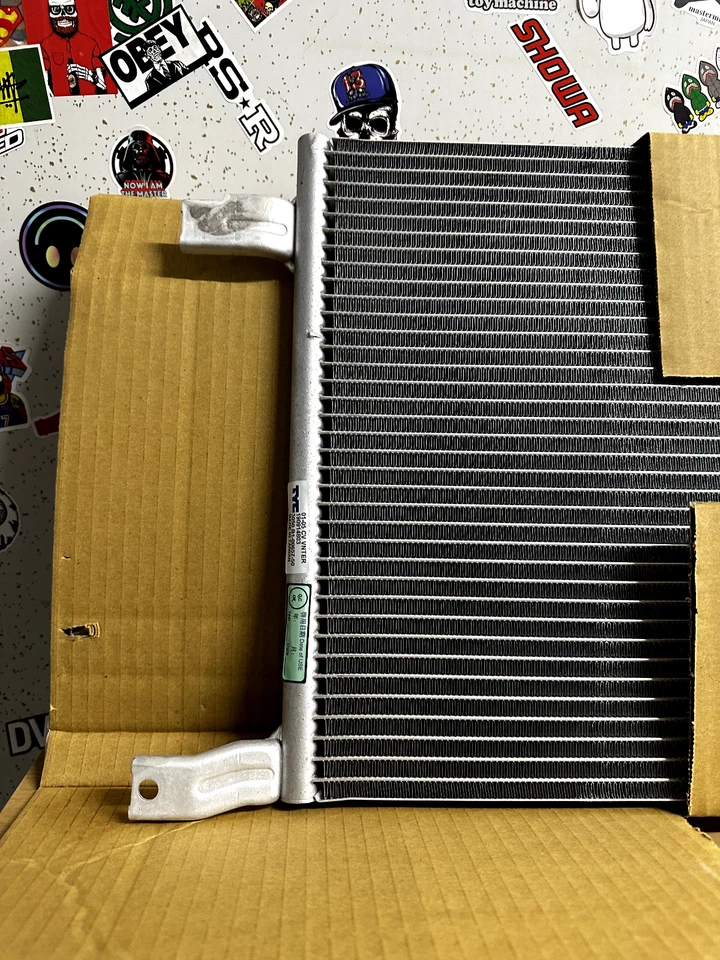 Condensador de aire acondicionado para Chevrolet Venture 01-05 3050 Foto 2 de 4