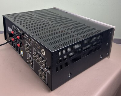 Ampli Marantz 1122DC - Joyau de la série Console - Photo Ampli Marantz 1122DC - Joyau de la série Console - Photo