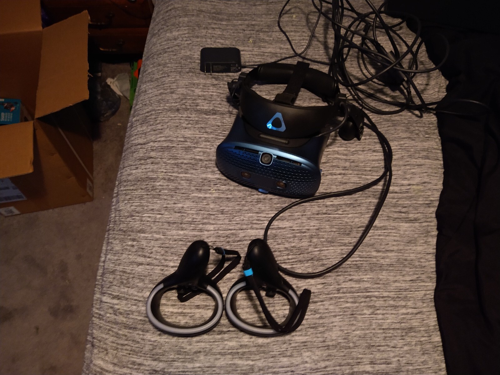 HTC Vive Cosmos Full Kit With Cables And Controllers 821793052034 eBay