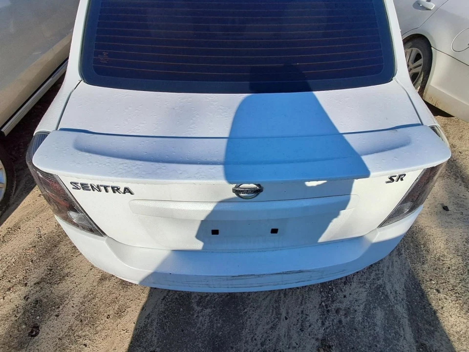 Maletero/portón trasero con alerón Sr se adapta a 10-12 SENTRA 2691455 Foto 4 de 4