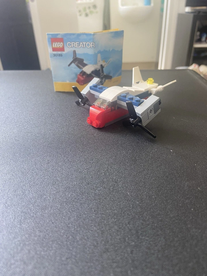 LEGO Creator 30189 Transport Plane, photo 2 of 2