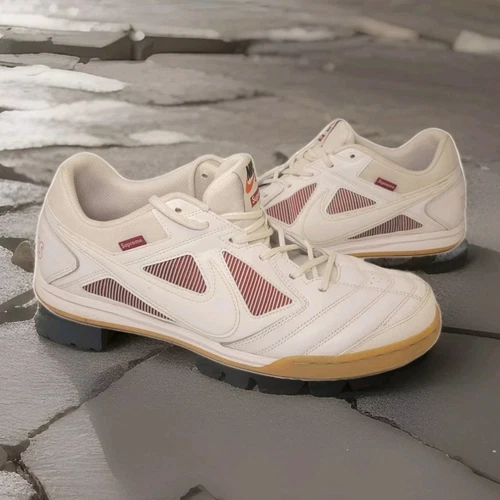Taille 13 Nike Supreme x Gato SB Blanc Excellent état Blanc/Rouge