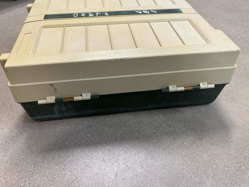 VTG Plano Fishing Tackle Box Model 767 Beige Green Handle Folding 15X12X5 USA - Picture 5 of 13